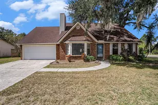 736 Sandy Creek Dr, Brandon, FL 33511 - Photo 1