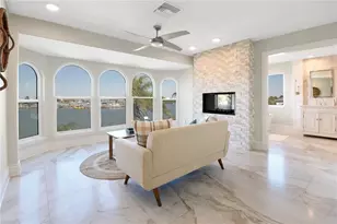 136 Devon Dr, Clearwater Beach, FL 33767 - Photo 36