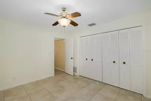 2721 Northridge Dr E, Clearwater, FL 33761 - Photo 10