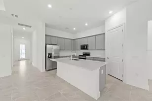 19611 Indian Rock Pl, Lakewood Ranch, FL 34211 - Photo 4