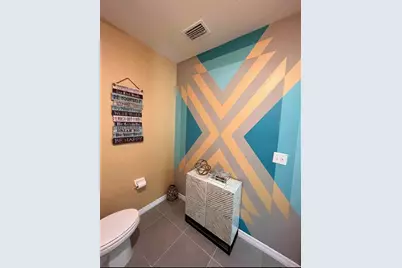 12405 Pagoda Place, Tampa, FL 33637 - Photo 6