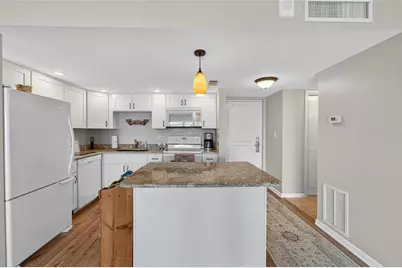 4900 Brittany Drive S #905, Saint Petersburg, FL 33715 - Photo 8