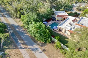 2037 Broadway, Clearwater, FL 33755 - Photo 64