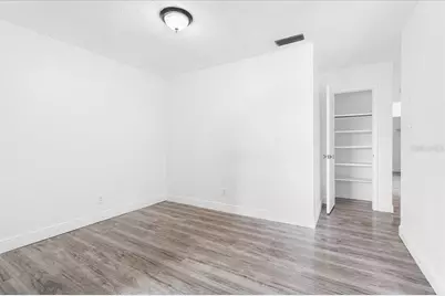 1114 85th Terrace N #D, Saint Petersburg, FL 33702 - Photo 10