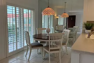 10369 Paradise Blvd, Treasure Island, FL 33706 - Photo 6