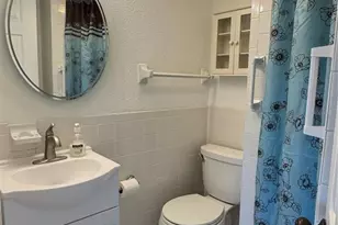 10369 Paradise Blvd, Treasure Island, FL 33706 - Photo 12