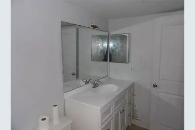 8602 Champlain #87, Tampa, FL 33614 - Photo 10