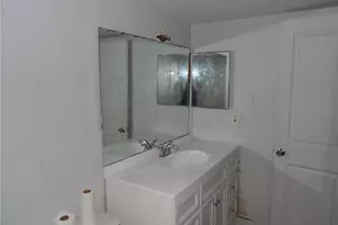 8602 Champlain, Tampa, FL 33614 - Photo 10