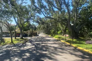 7100 Sunshine Skyway Ln S, Saint Petersburg, FL 33711 - Photo 90