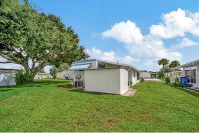 122 E Saint Annes Circle, Apollo Beach, FL 33572 - Photo 16