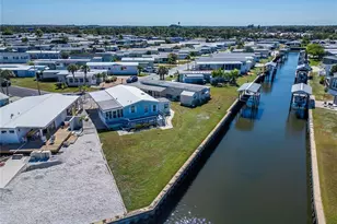 126 W St Johns Wy, Apollo Beach, FL 33572 - Photo 2