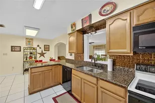 2606 Charlie Taylor Rd, Plant City, FL 33565 - Photo 10