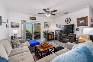 6284 Wandering Willow Dr, Wesley Chapel, FL 33545 - Photo 12