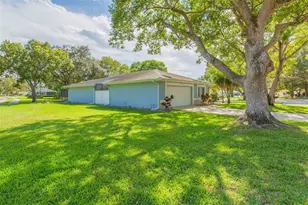 13016 Club Dr, Hudson, FL 34667 - Photo 2