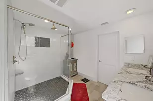 11876 Walker Ave, Seminole, FL 33772 - Photo 22