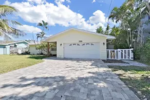 11876 Walker Ave, Seminole, FL 33772 - Photo 52