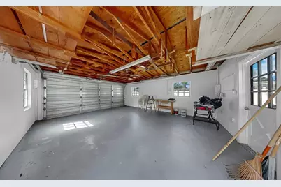 730 Lynndale Street N, Saint Petersburg, FL 33703 - Photo 40