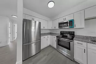 730 Lynndale St N, Saint Petersburg, FL 33703 - Photo 14