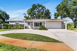 2290 60th Way N, Saint Petersburg, FL 33710 - Photo 12