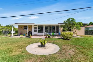 4864 Lake Charles Dr N, Kenneth City, FL 33709 - Photo 40