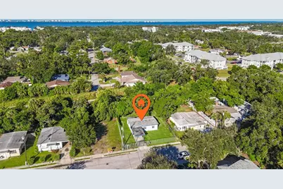 2105 Leon Avenue, Sarasota, FL 34234 - Photo 1