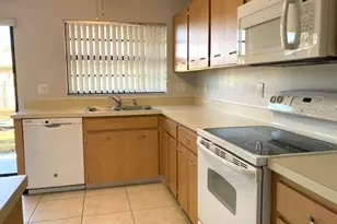 1746 Atrium Dr, Sun City Center, FL 33573 - Photo 42