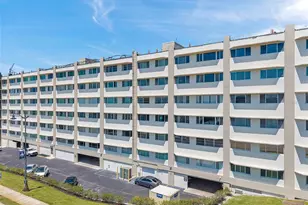 100 Bluff View Dr, Belleair Bluffs, FL 33770 - Photo 2