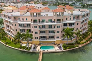 205 Brightwater Dr, Clearwater Beach, FL 33767 - Photo 2