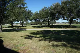 2129 Acadia Greens Dr, Sun City Center, FL 33573 - Photo 2