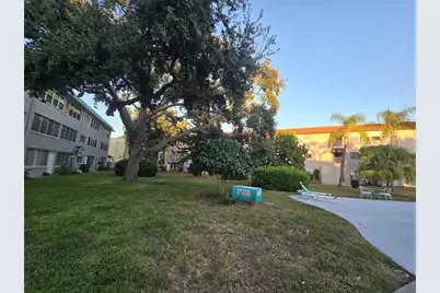 211 Pasadena Avenue N #107, Saint Petersburg, FL 33710 - Photo 26