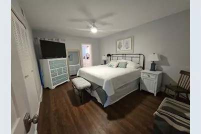 211 Pasadena Avenue N #107, Saint Petersburg, FL 33710 - Photo 14