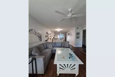 211 Pasadena Avenue N #107, Saint Petersburg, FL 33710 - Photo 12