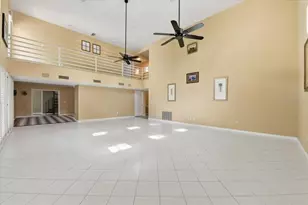 2713 Chambray Ln, Tampa, FL 33611 - Photo 8