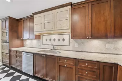 2713 Chambray Lane, Tampa, FL 33611 - Photo 18