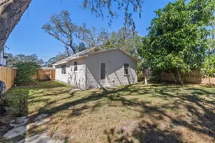 8507 Claonia St, Tampa, FL 33614 - Photo 24