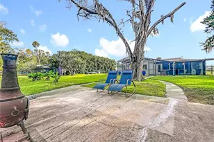 2176 N Watersedge Dr, Crystal River, FL 34429 - Photo 42
