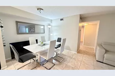 9481 Highland Oak Drive #804, Tampa, FL 33647 - Photo 8