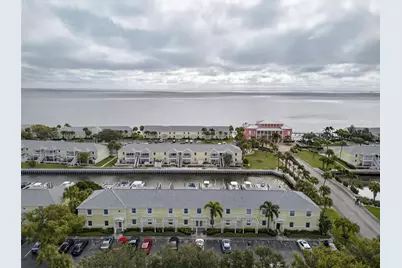 4924 Beach Drive SE #F, Saint Petersburg, FL 33705 - Photo 2