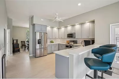 2903 Mossy Timber Trail, Valrico, FL 33596 - Photo 8