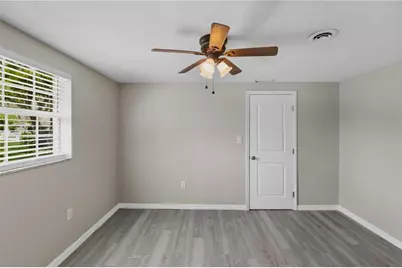 185 Salem Avenue NW, Port Charlotte, FL 33952 - Photo 14