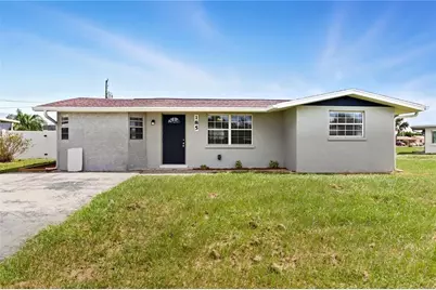 185 Salem Avenue NW, Port Charlotte, FL 33952 - Photo 1