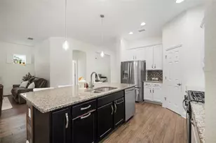 6337 Waves End Pl, Apollo Beach, FL 33572 - Photo 10