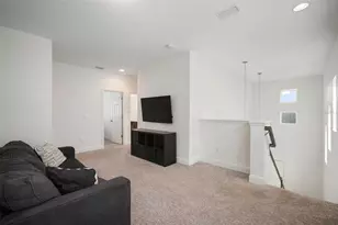 6337 Waves End Pl, Apollo Beach, FL 33572 - Photo 24