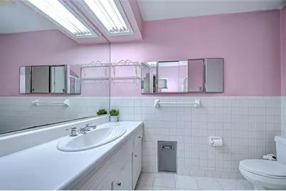 6747 28th Street S, Saint Petersburg, FL 33712 - Photo 38