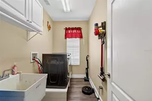 8448 Lagerfeld Dr, Land O Lakes, FL 34637 - Photo 54