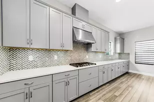 291 Mossy River Ct, Brandon, FL 33511 - Photo 24