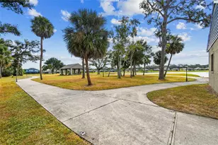 8910 52nd Ave E, Palmetto, FL 34221 - Photo 92