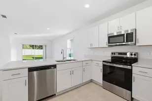 13502 Tropical Breeze Wy, Hudson, FL 34669 - Photo 6