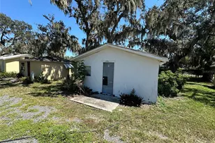 1210 Sweeney Dr, Ruskin, FL 33570 - Photo 22