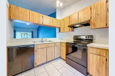 641 Laguna Vista Court, Largo, FL 33771 - Photo 8